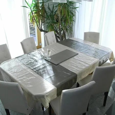 Chalet Quiet Situated Appartment, Cleaning Included *