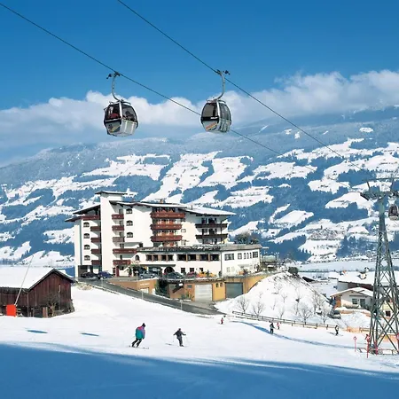 Quiet Situated Appartment, Cleaning Included Chalet