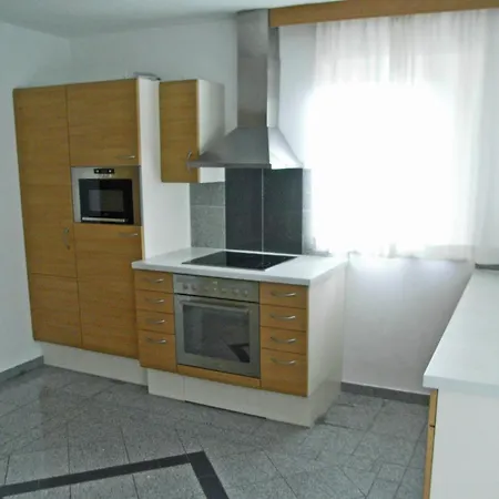 Quiet Situated Appartment, Cleaning Included Chalet